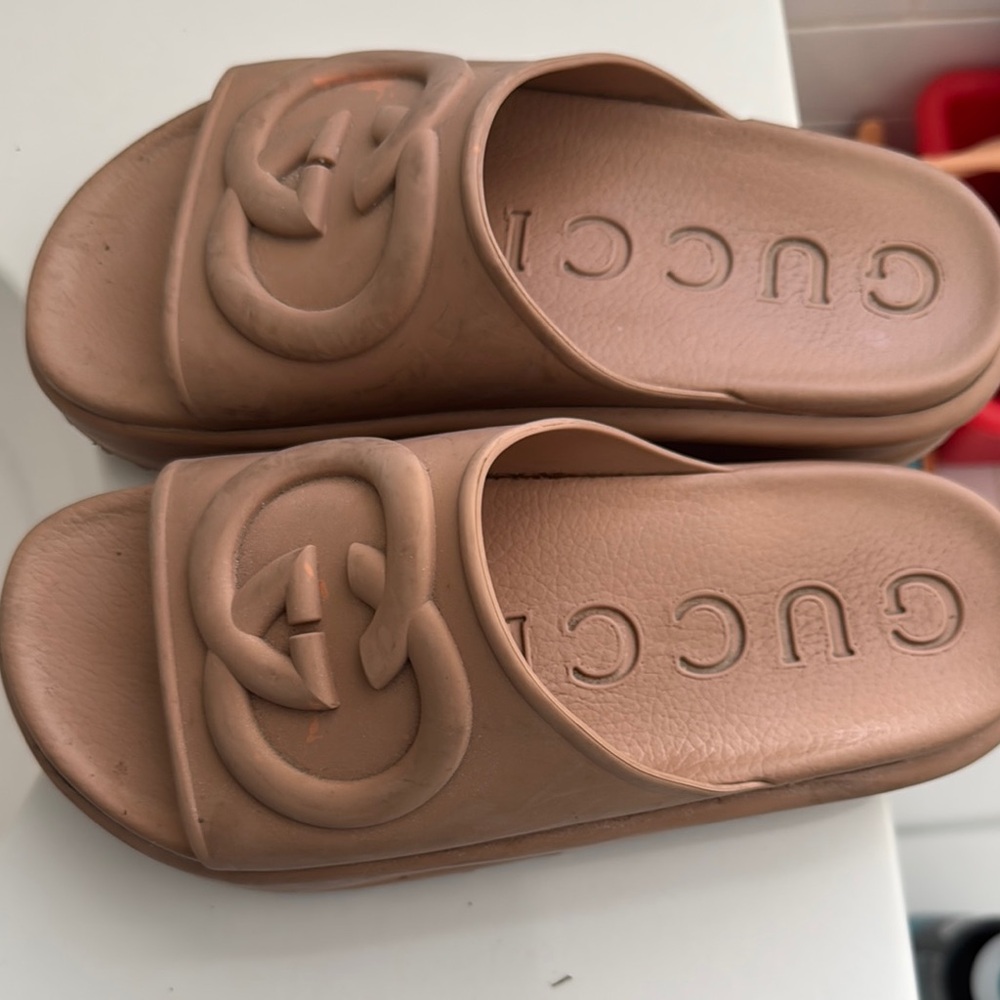Gucci Tan Sandals with Wide Upper and Embossed Logo